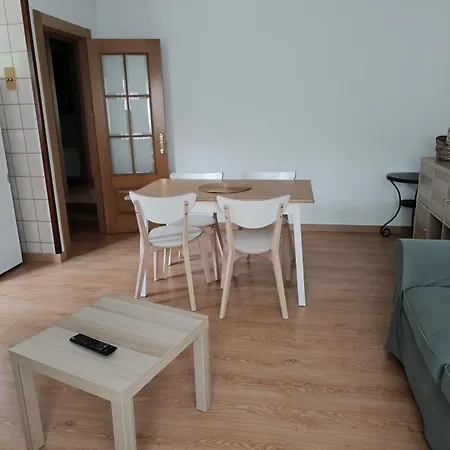 Casa Montse-izquierda Apartamento
