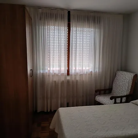 Casa Montse-izquierda Colombres