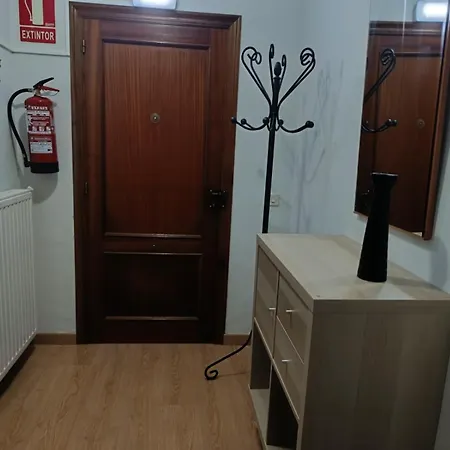 Casa Montse-izquierda Apartment