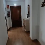 Casa Montse-izquierda Apartment *